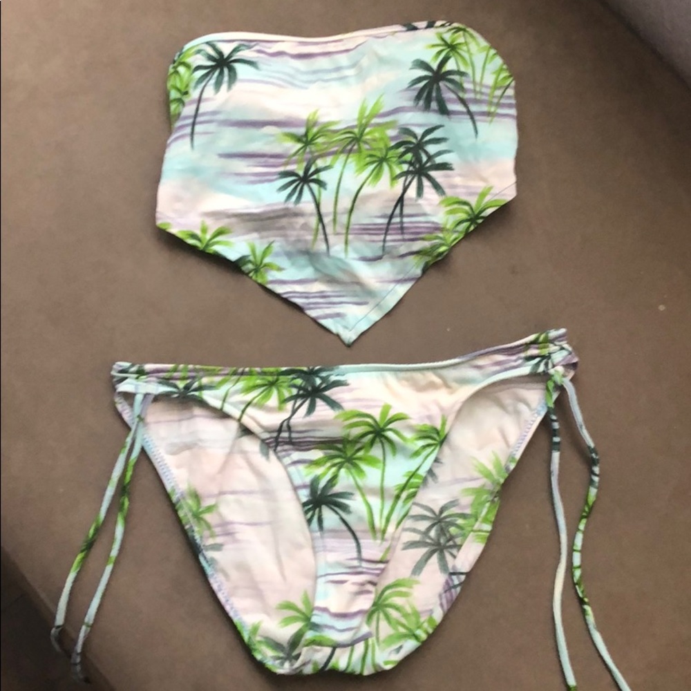 Tropical Bikini 👙